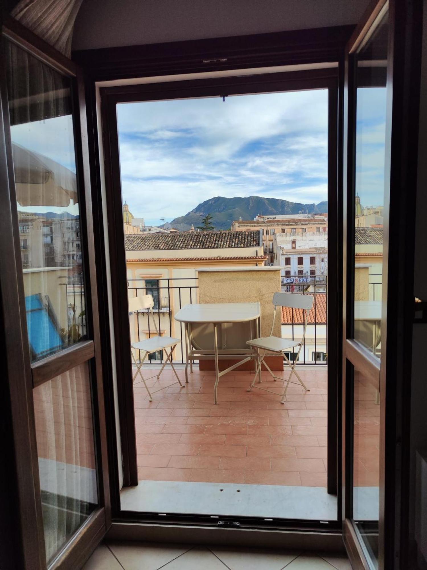 Sant'Onofrio Apartment ปาแลร์โม ภายนอก รูปภาพ